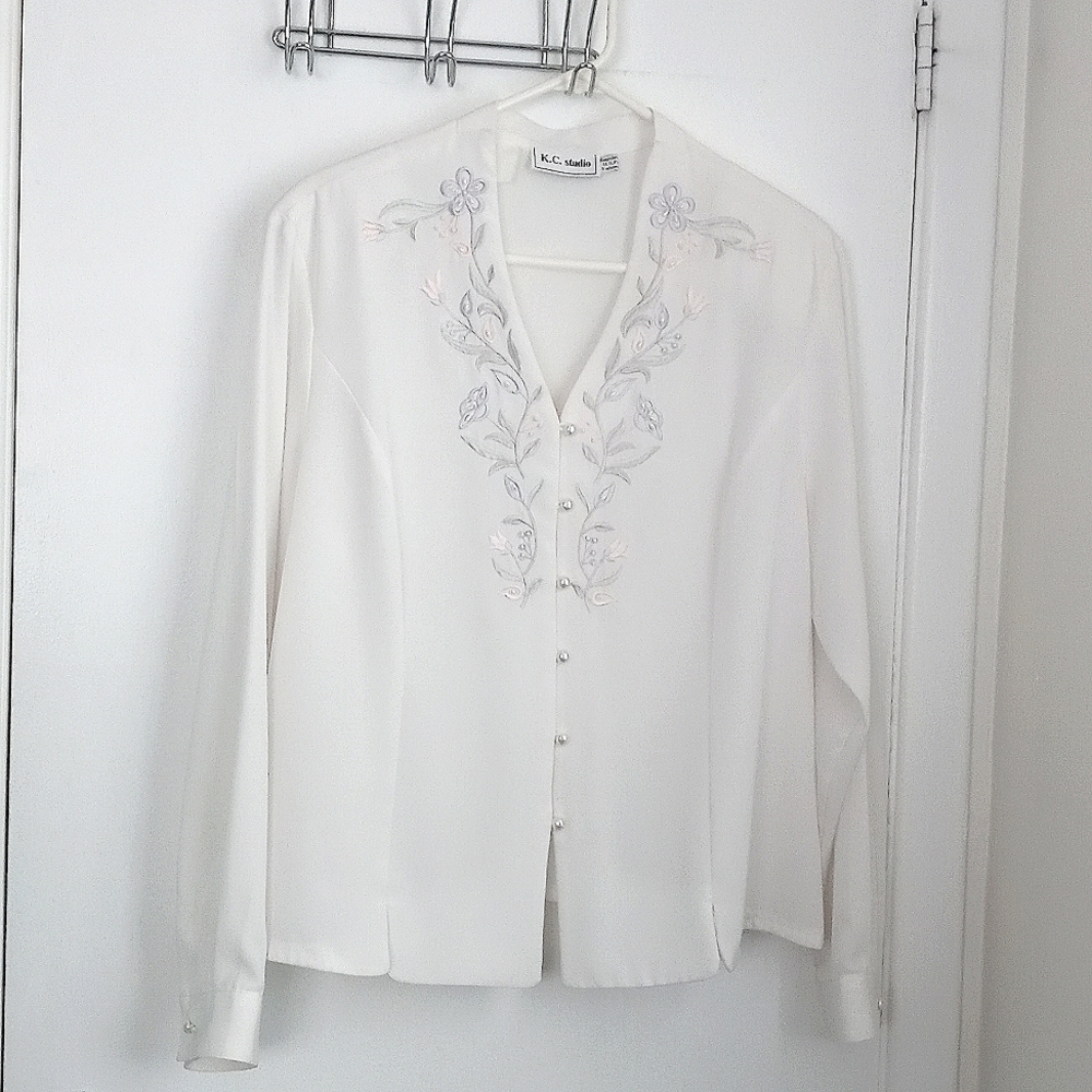 Womens Embroidered Long Sleeve Blouse 1X